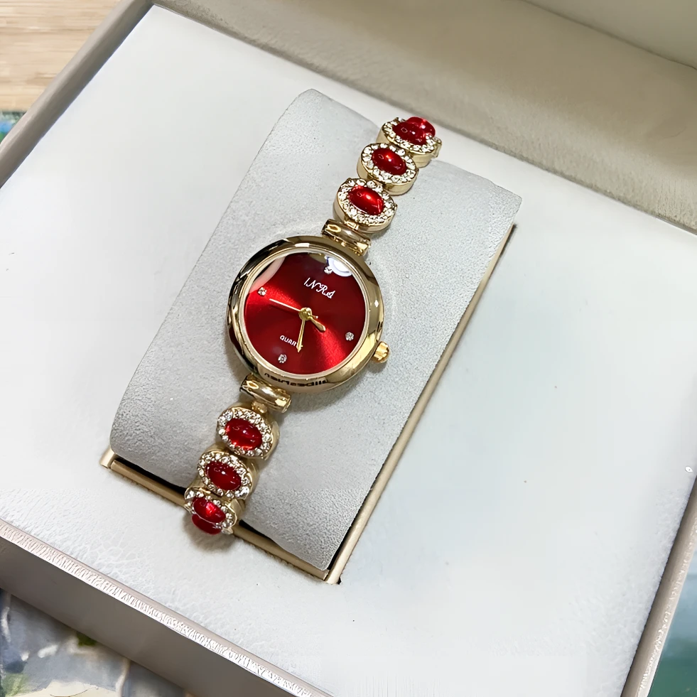 【新品直发】中古风·高级感小表盘手链腕表樱桃红· 6912 - H