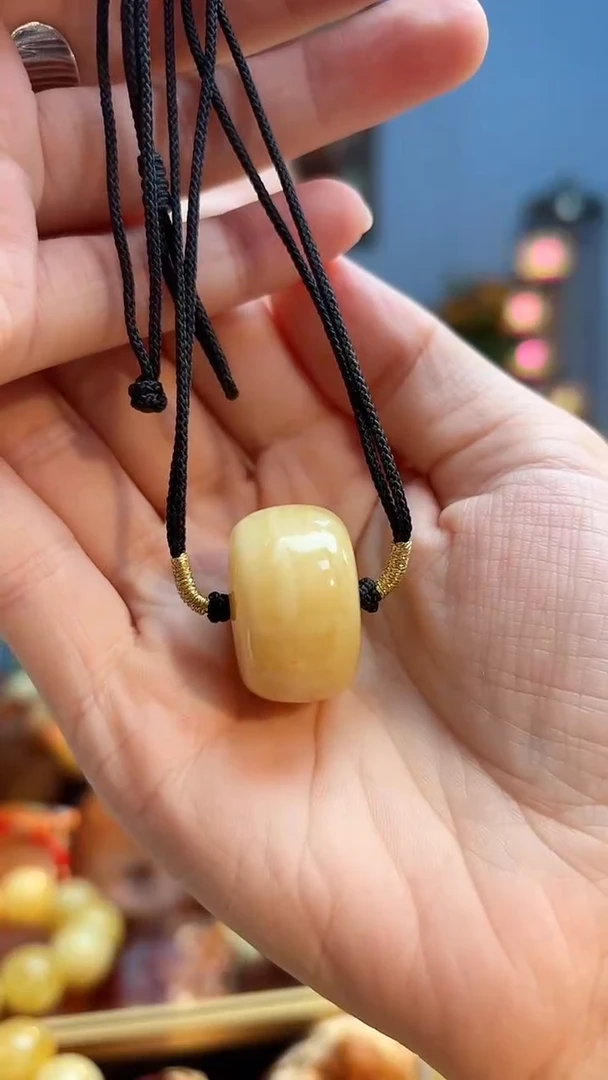 琥珀颈饰未镶嵌吊坠