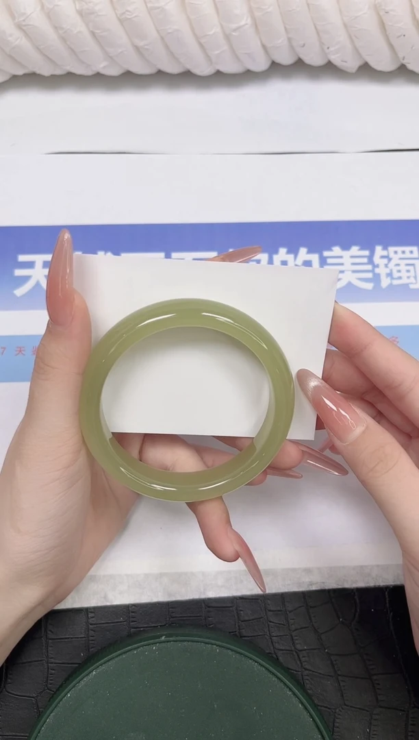 未镶嵌手镯石英质玉46-57