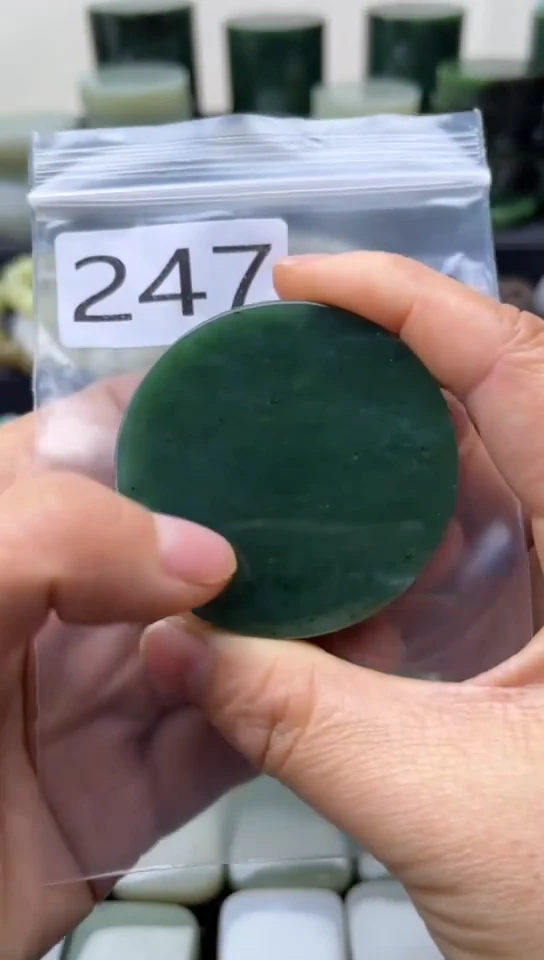 未镶嵌和田玉珠宝半成品镯芯