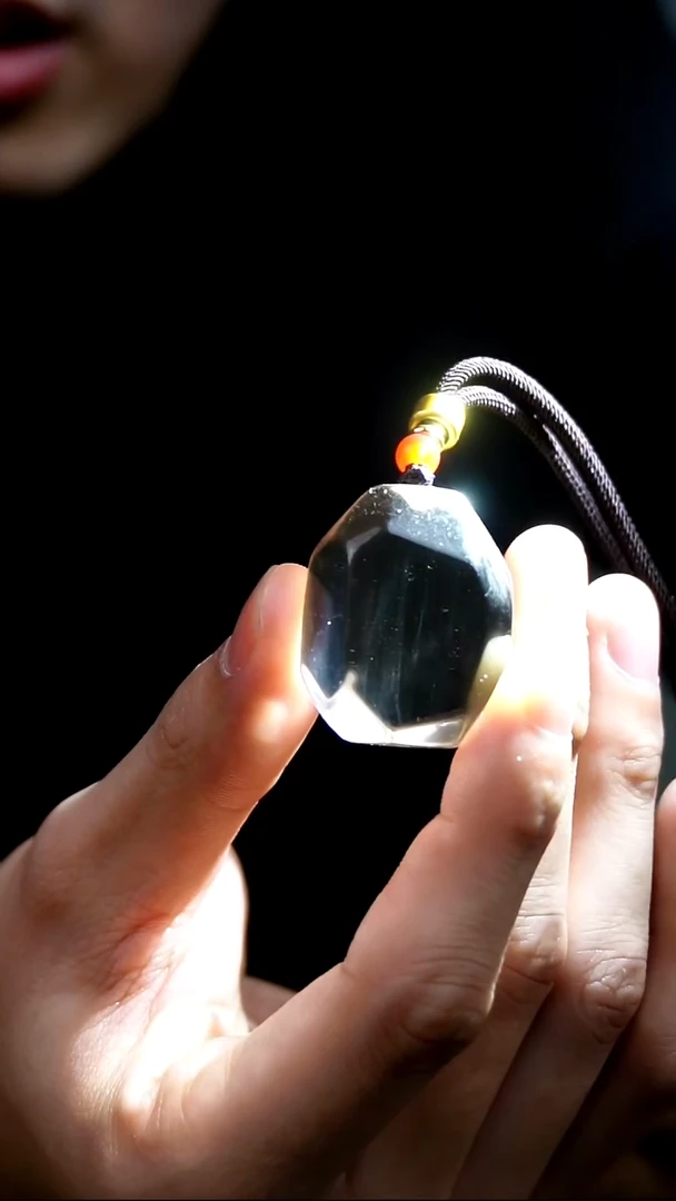 吊坠(赠链)未镶嵌水晶水晶