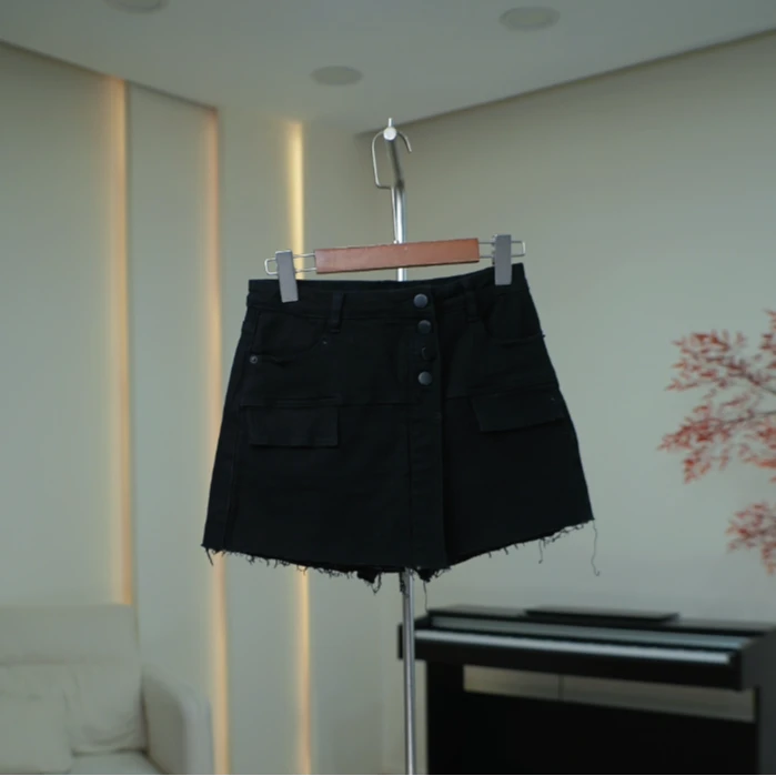 G668 时尚潮流多粒扣高腰水洗牛仔短裤女 6A97