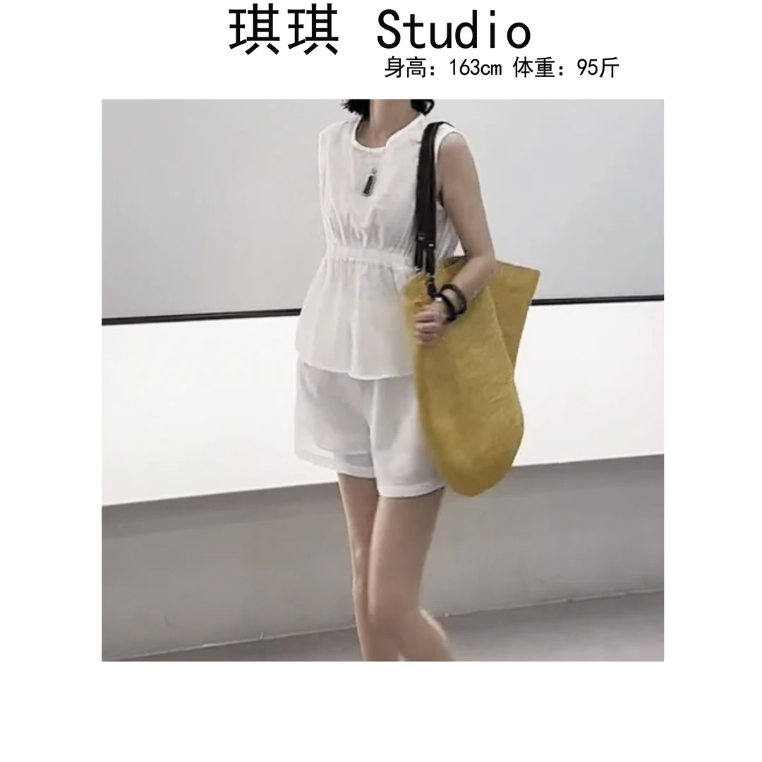 《琪琪家》夏季新款重工设计感压褶无袖上衣休闲短裤两件套88927-CS