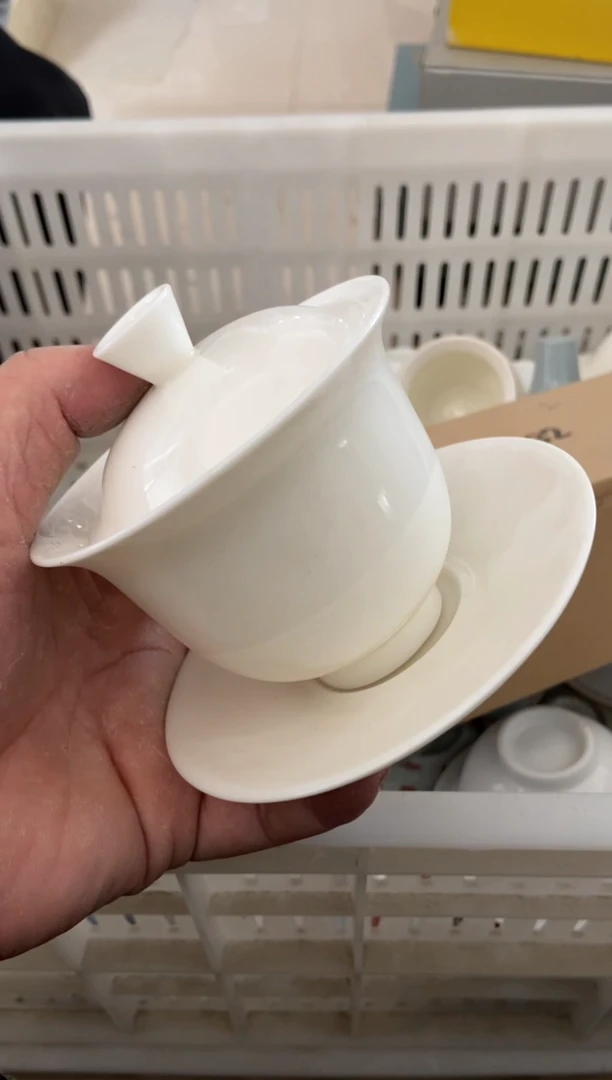 杯无运费险有瑕疵的摄影的产品有使用过的痕迹有点脏介意勿拍