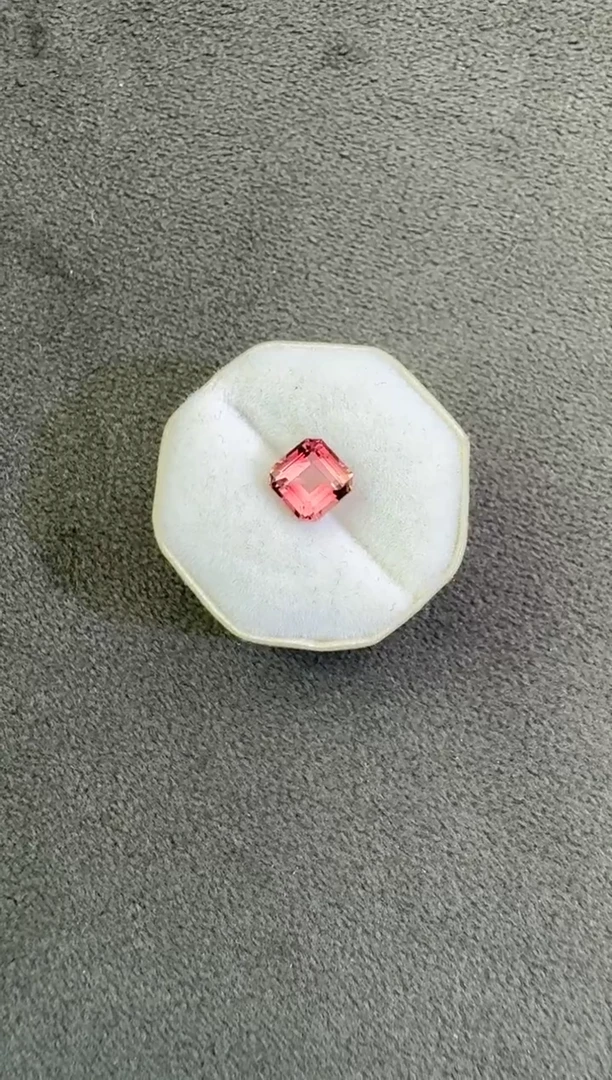 珠宝奇石未镶嵌碧玺1ct