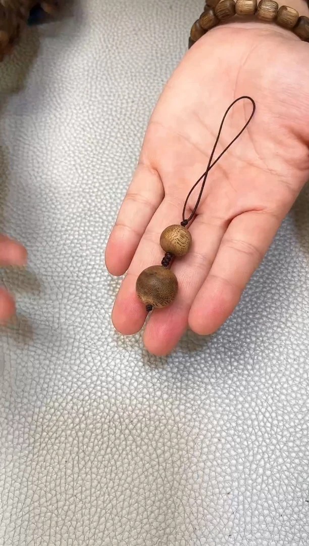沉香吊坠奇楠圆珠吊坠挂件多样性发其一