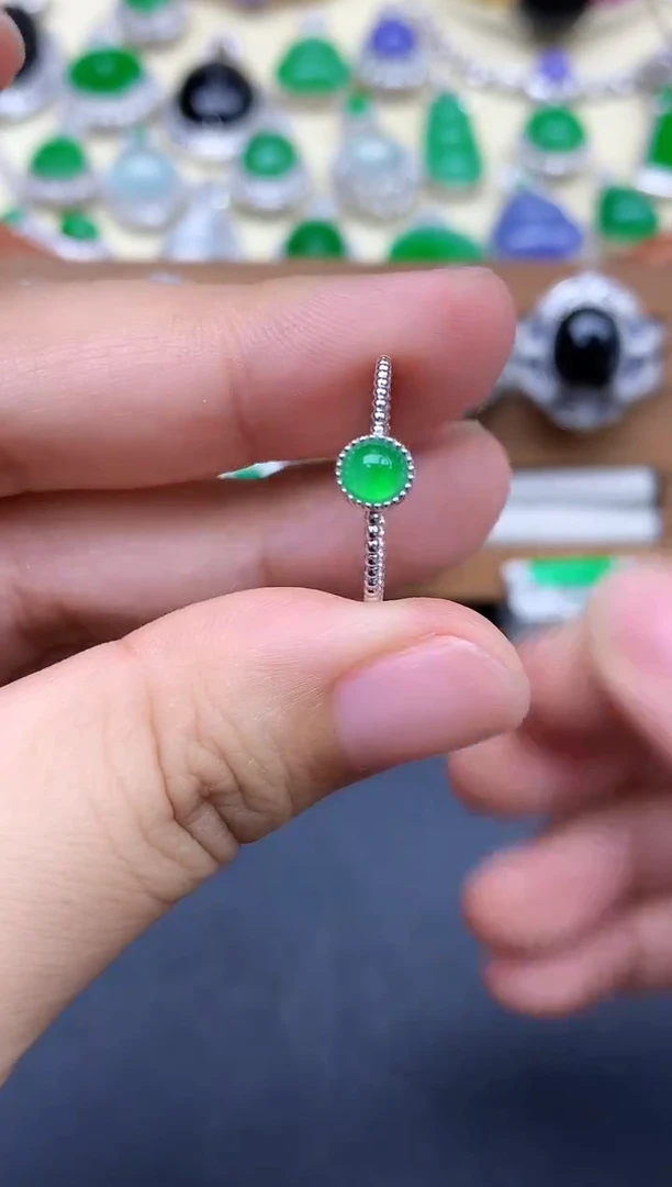 18K金镶嵌戒指翡翠329-中国好珍宝