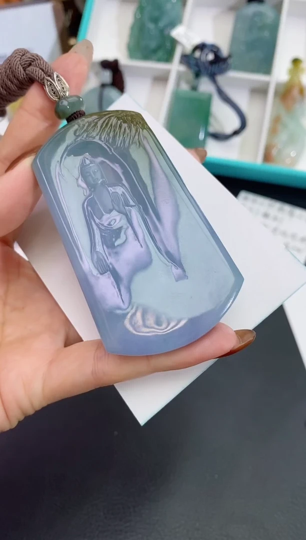 颈饰未镶嵌翡翠隆*锵缅甸天然翡翠