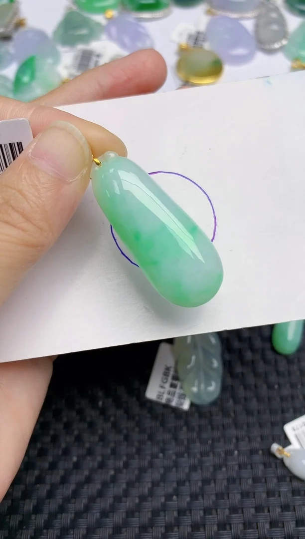 颈饰18K金镶嵌翡翠天然缅甸A货翡翠百元以上9元证书费自理