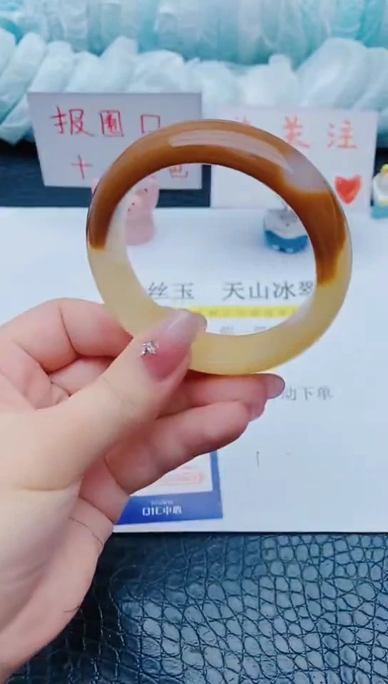 石英质玉手镯未镶嵌z102+59-60