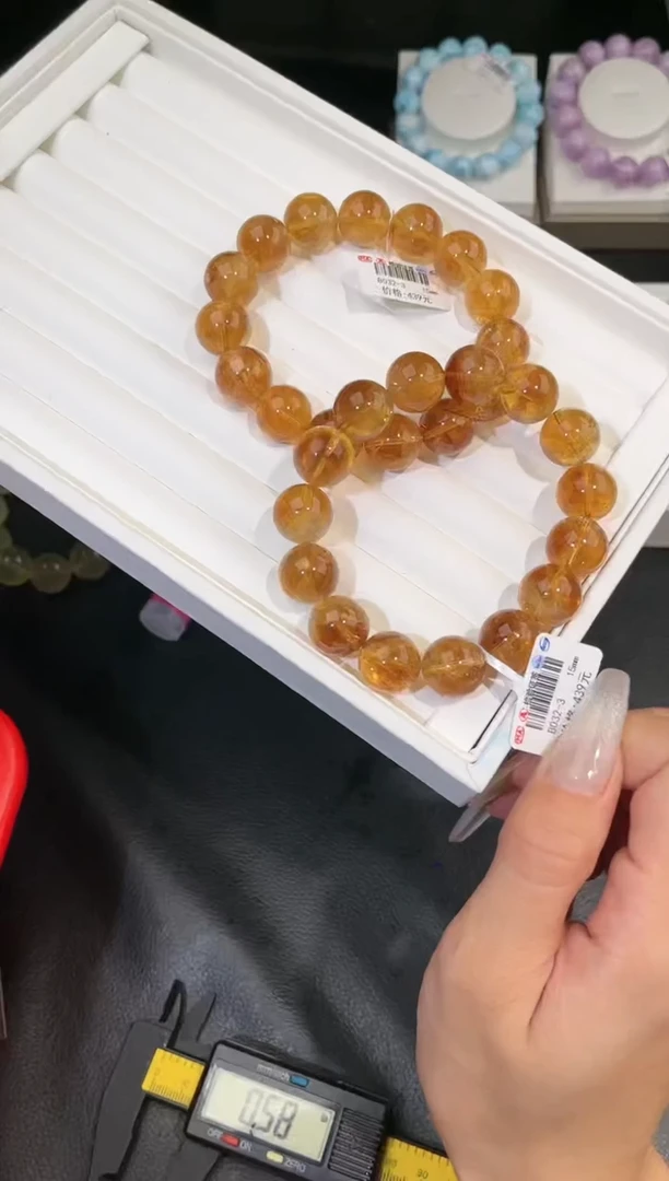 【闪购商品】水晶手链未镶嵌多样性发一黄阿赛15mm