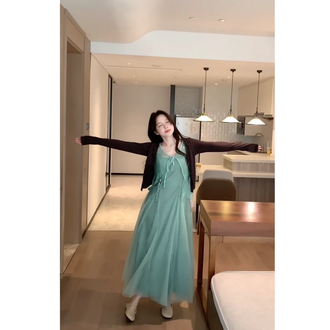 2025夏季新款纯欲甜美蕾丝拼接假两件开衫搭网纱吊带仙女连衣长裙