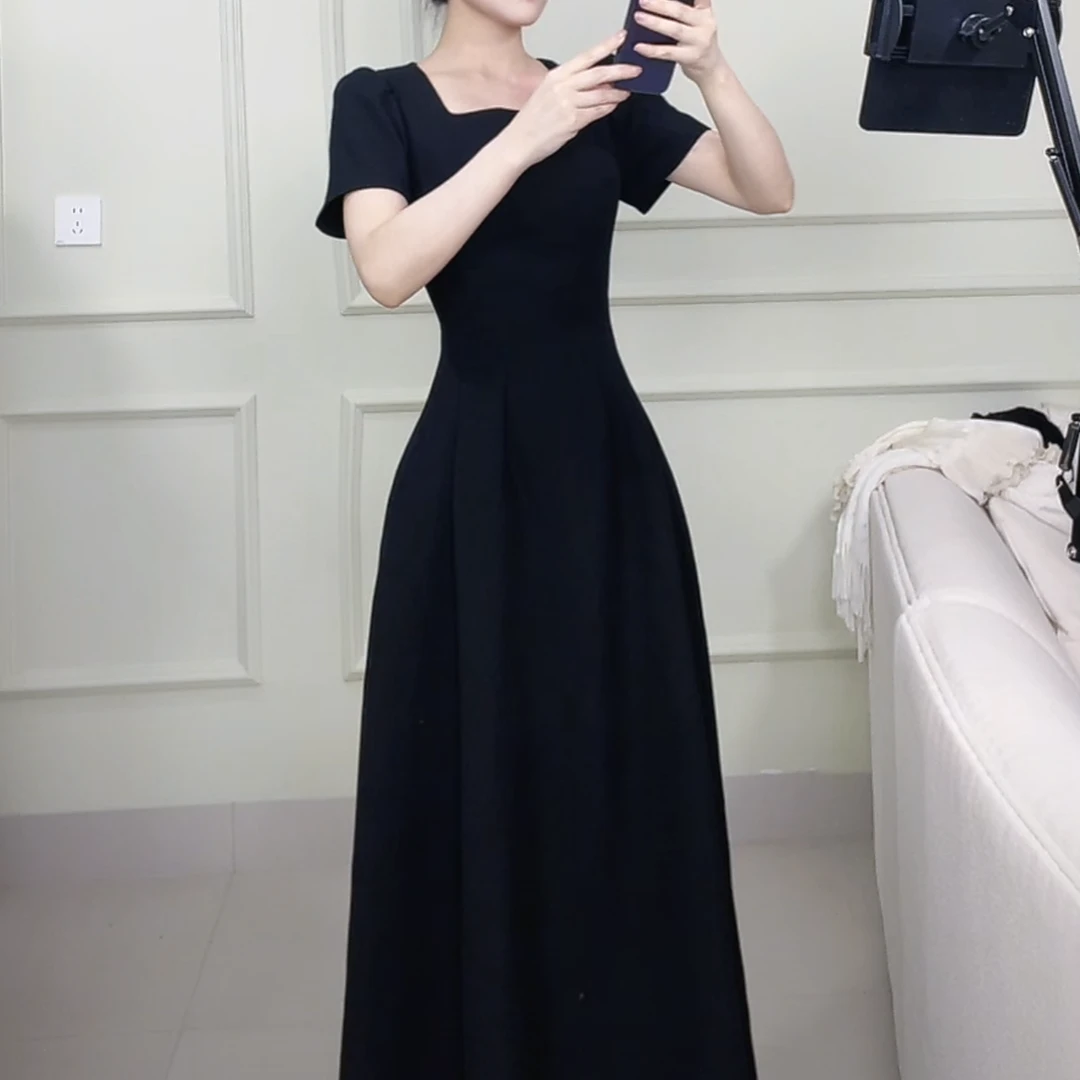 008生日裙掐腰显瘦夏季法式气质长裙赫本风方领连衣裙收腰修身