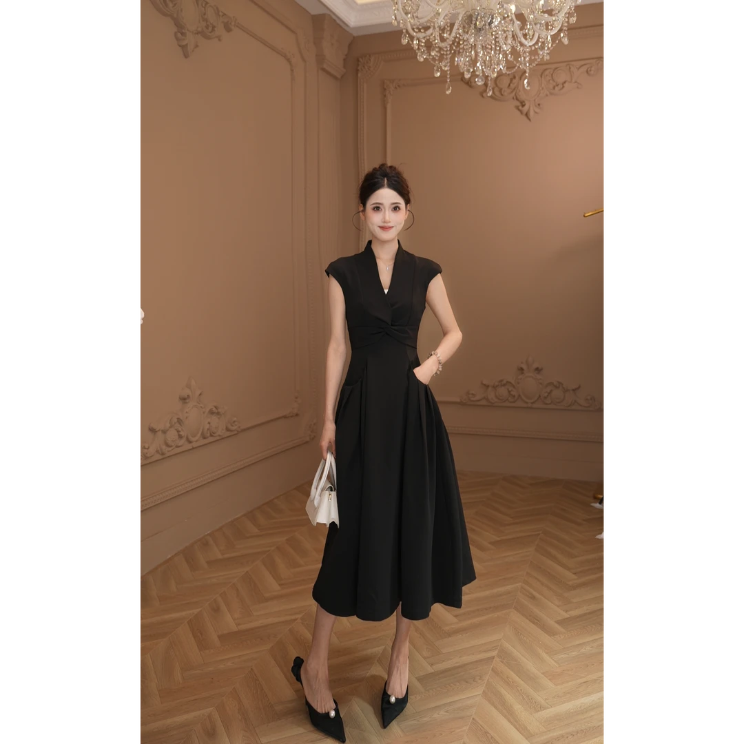 【柒老板定制】新款收腰赫本风轻奢名媛设计感长款口袋连衣裙9616