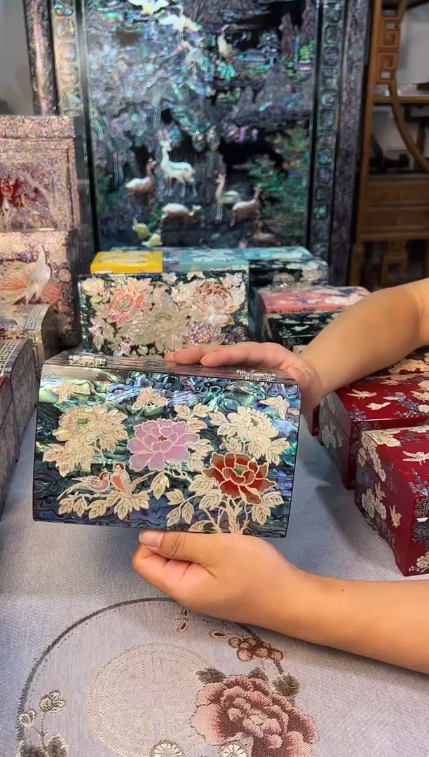 黑金鲍全满螺·弘贝雅螺钿漆器文化馆