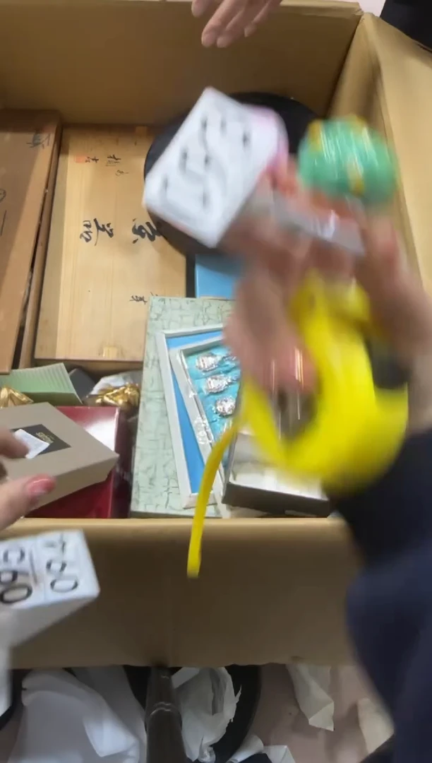 J****e093中古商品 谨慎产拍