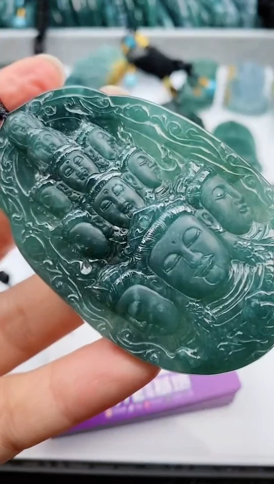 【闪购商品】翡翠颈饰未镶嵌