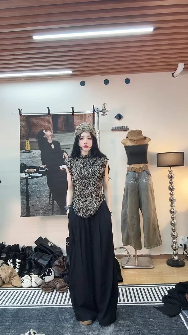 2026变成岛屿年货福利款豹纹上衣