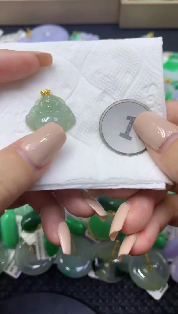 颈饰未镶嵌翡翠天然缅甸翡翠A货