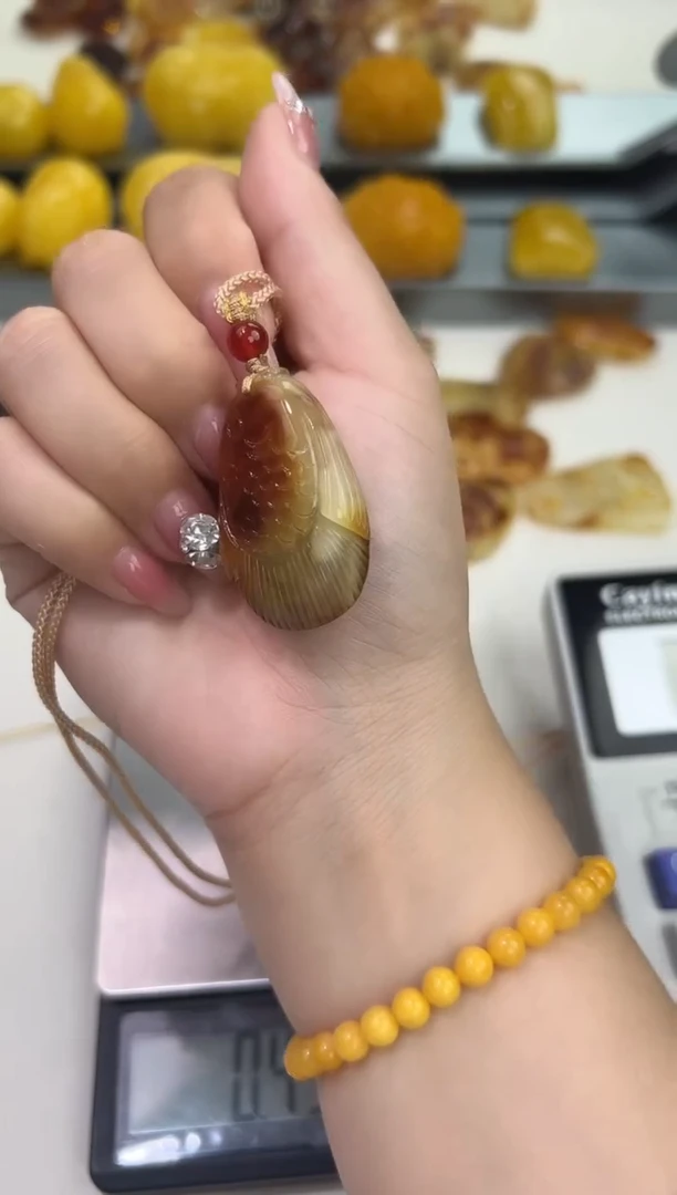 裸石琥珀未镶嵌天然琥珀蜜蜡吊坠