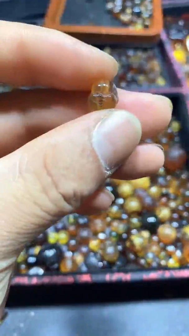 绿珀颈饰未镶嵌天然缅甸琥珀单珠