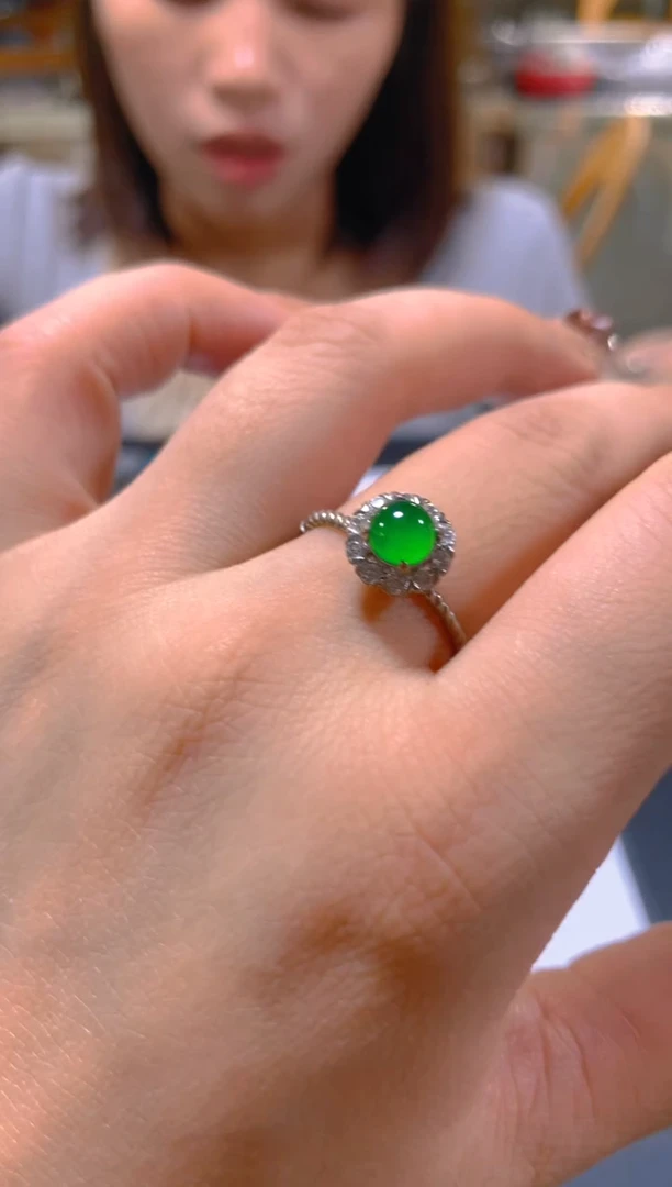 未镶嵌戒指翡翠多样性发一