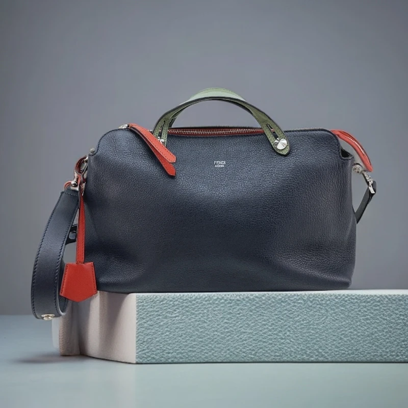 95新 FENDI/芬迪   黑色手提单肩包 1697 8193