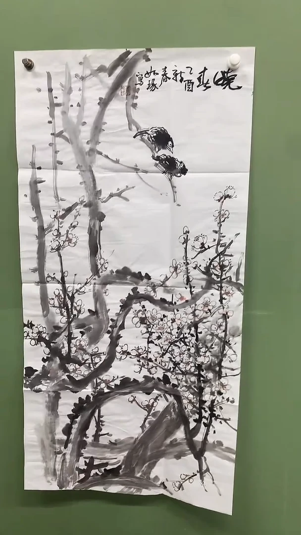 竖款精品三尺花鸟。梅