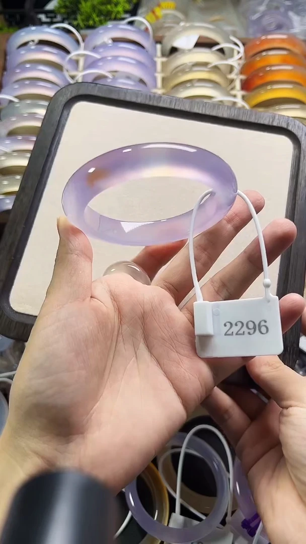 手镯玛瑙/玉髓未镶嵌60圈口糖心