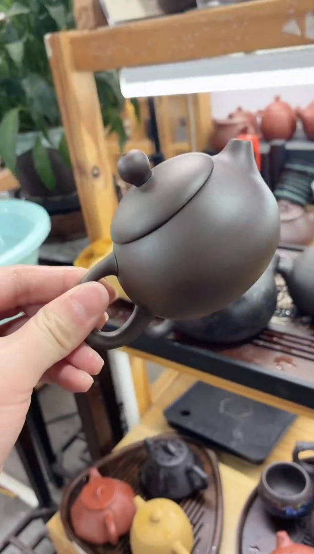 瓷片小品西施壶1