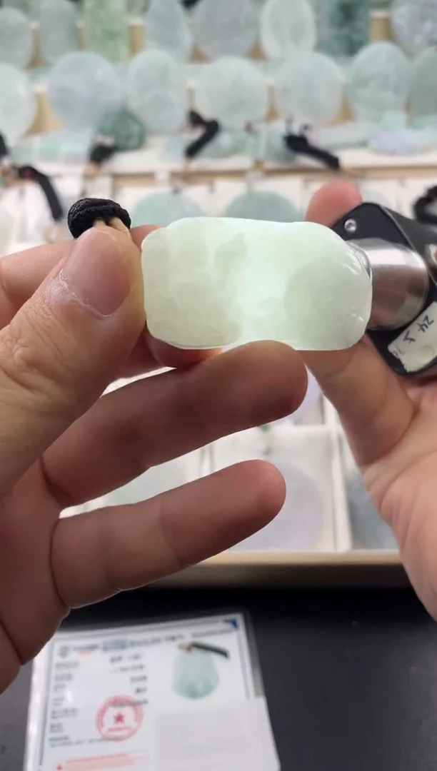 颈饰未镶嵌翡翠....9/27/.180