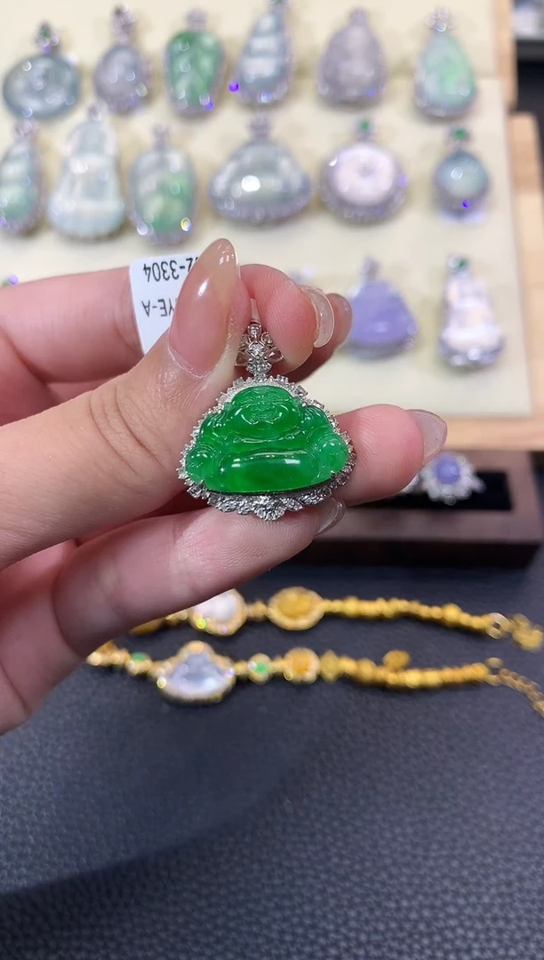 翡翠18K金镶嵌吊坠(不含链)夏日珠宝B27