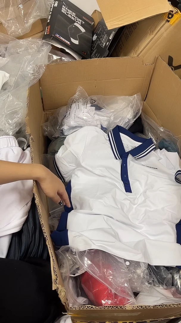 威克多正品微瑕     39    polo蓝白色