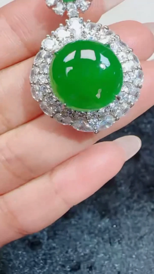 定制翡翠未镶嵌翡翠吊坠163