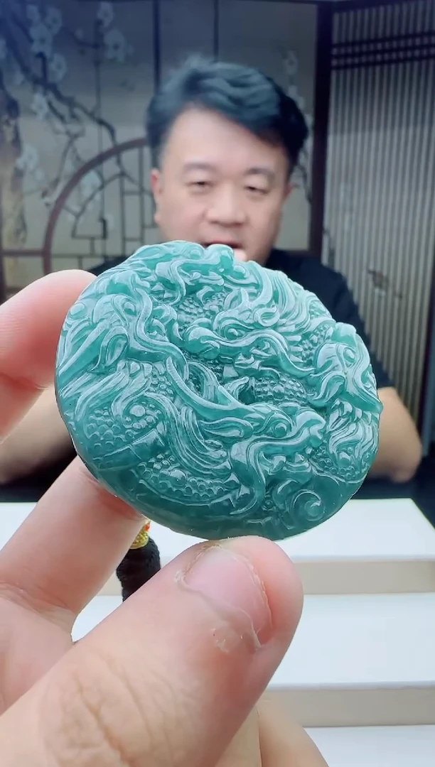 颈饰未镶嵌翡翠多样性发其一