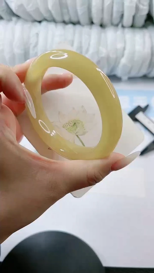 【闪购商品】石英质玉手镯未镶嵌多样性发货L407