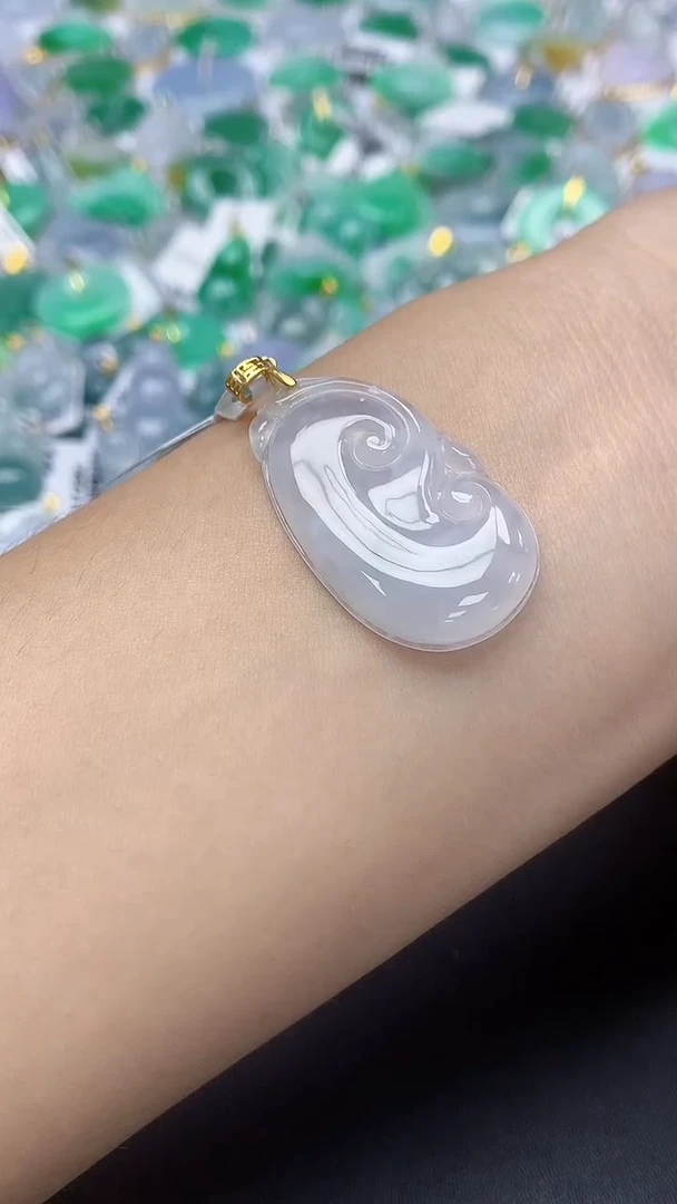 翡翠未镶嵌颈饰 天然缅甸a货翡翠