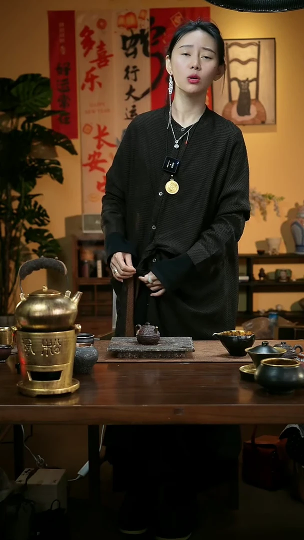 【闪购商品】憨憨甄选-黑色长款外套-香云纱-壶-茶器