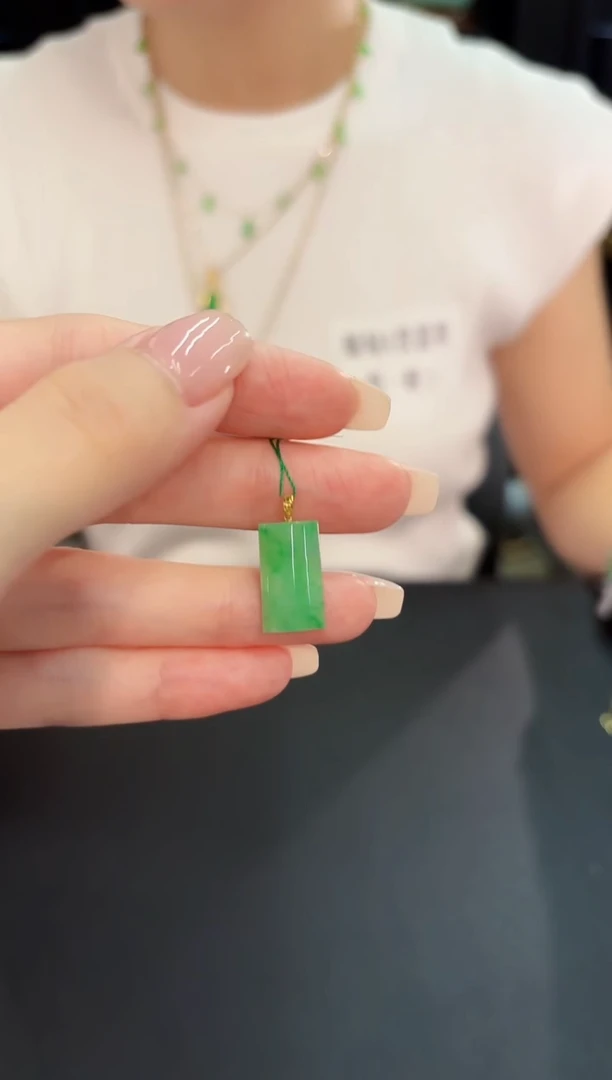 翡翠18K金镶嵌颈饰 缅料A货/支持复检/一件