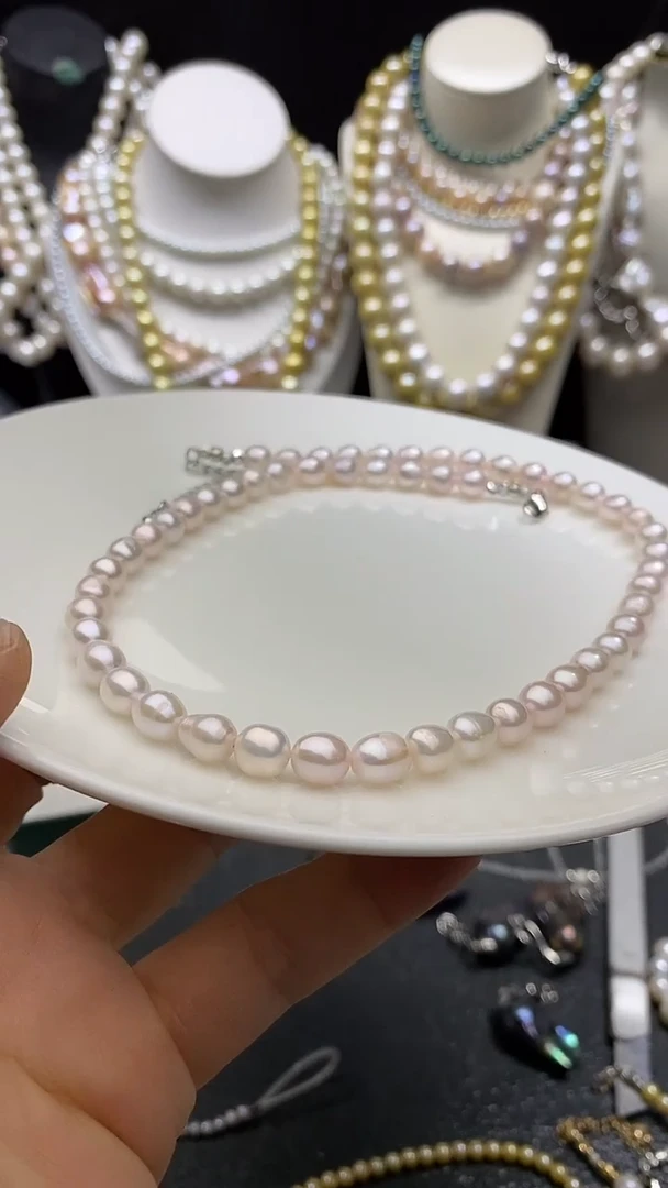 颈饰未镶嵌淡水珍珠多人