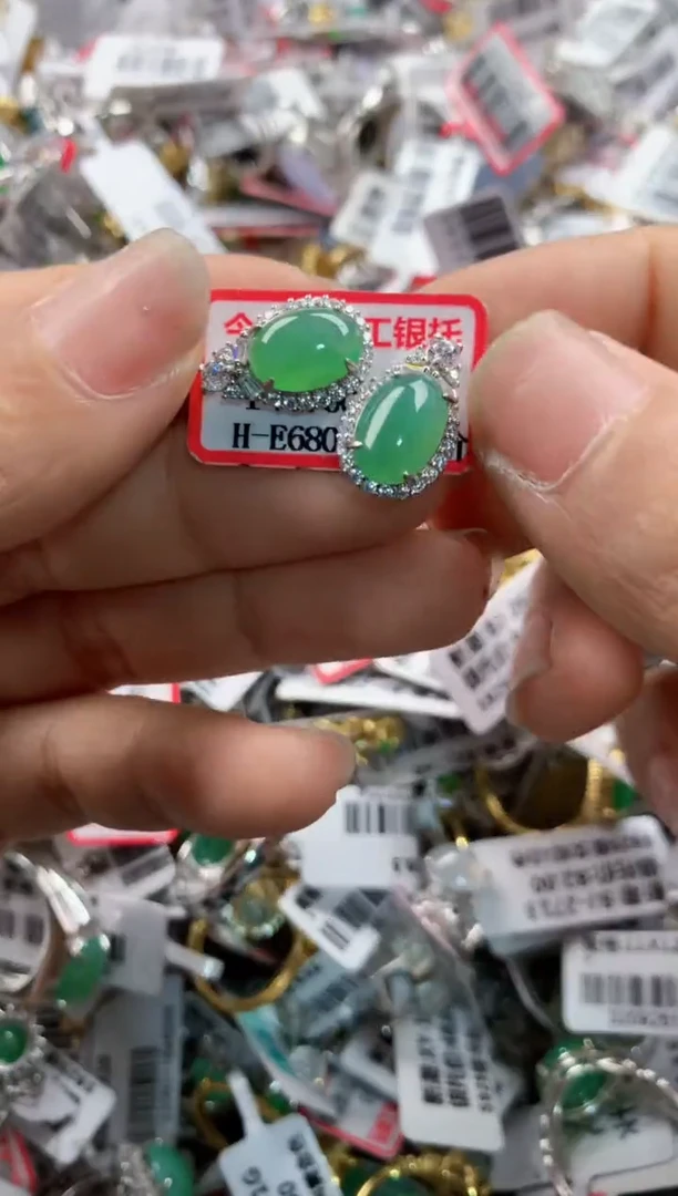 银S925镶嵌戒指翡翠888    6