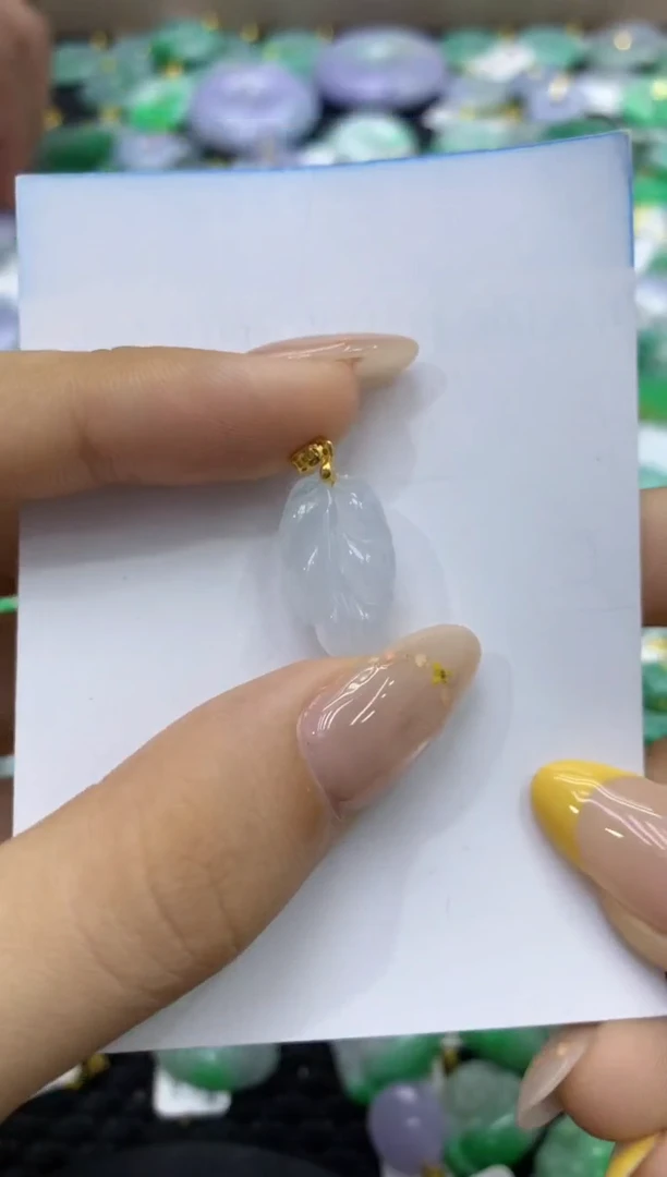 颈饰未镶嵌翡翠天然缅甸翡翠A货