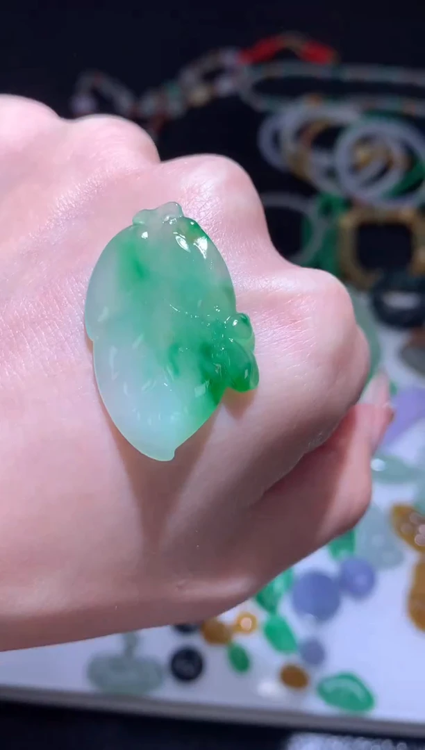 未镶嵌定制翡翠叶子
