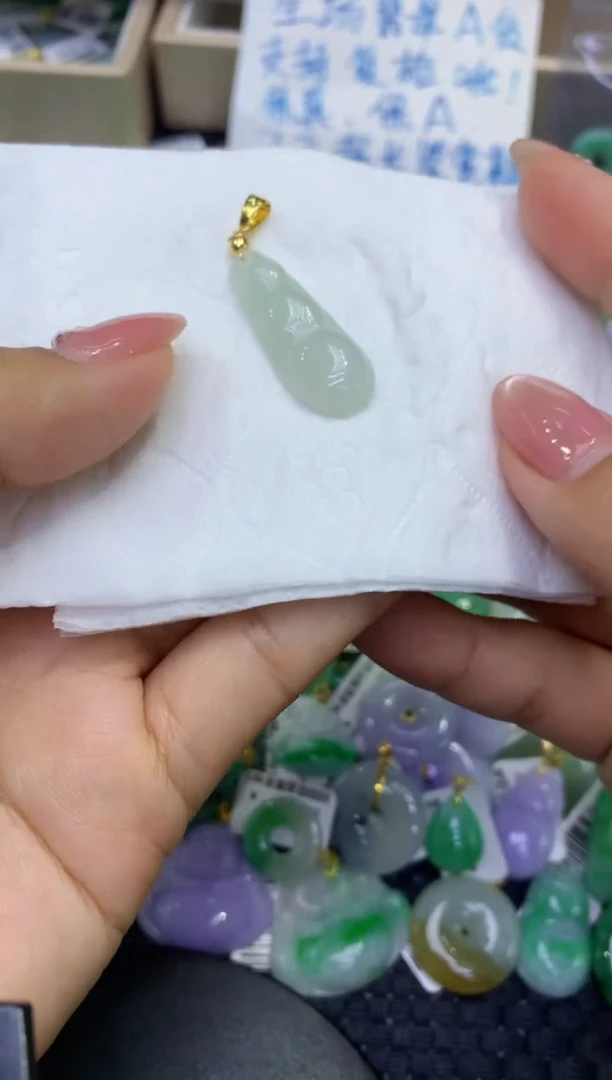 颈饰未镶嵌翡翠天然缅甸A货翡翠