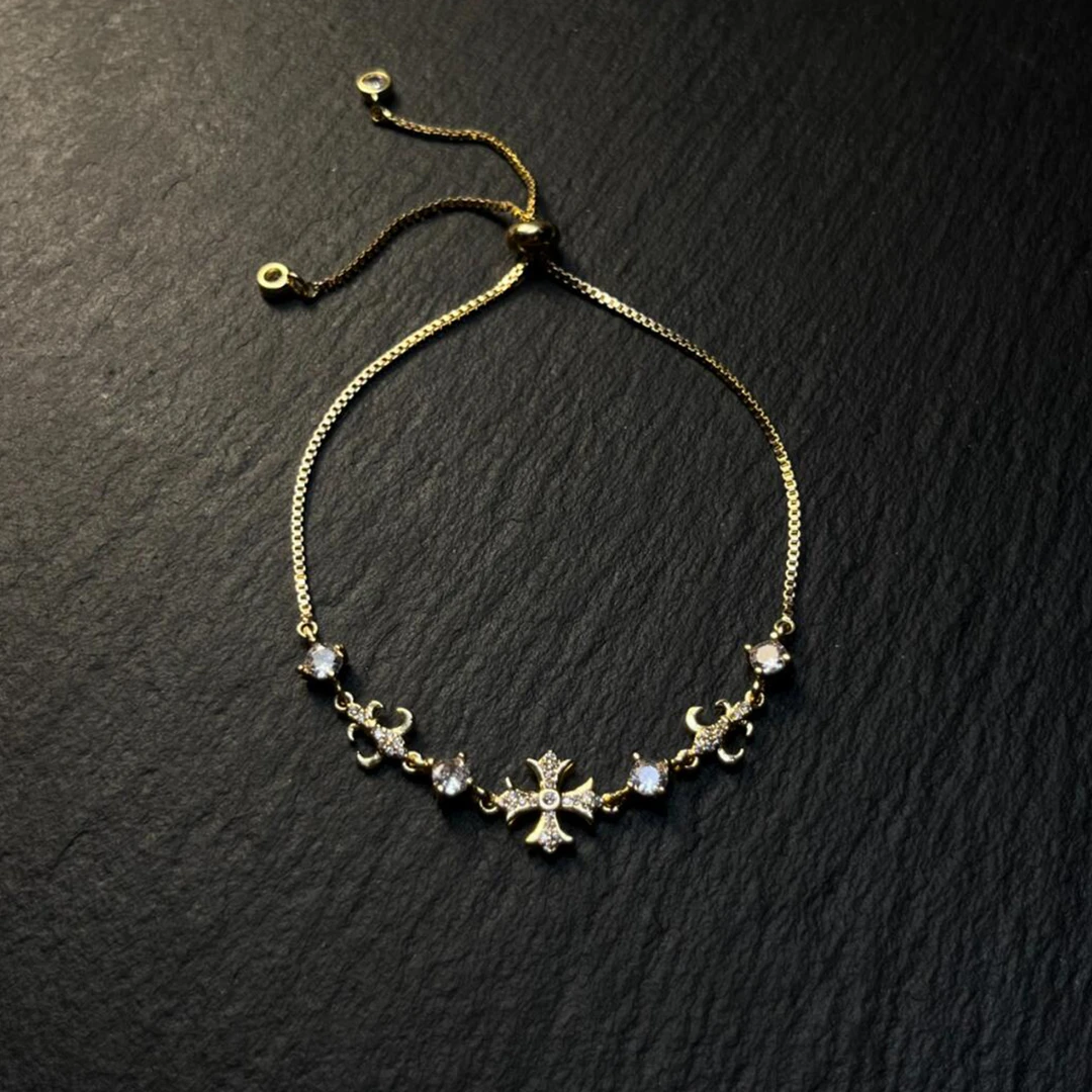 金色复古十字架鸢尾花手链2025新款冷淡风可调节闪耀精致百搭手饰