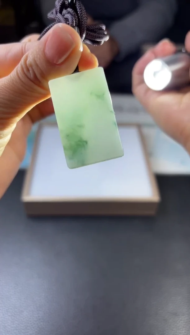 未镶嵌挂件翡翠发一件CH228