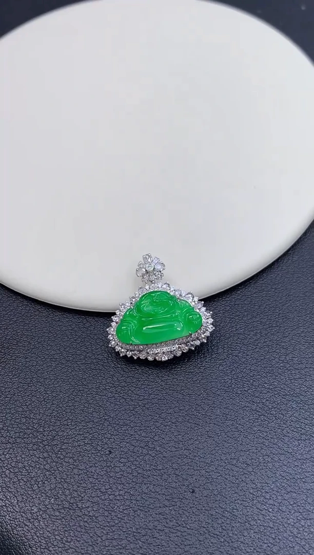 18K金镶嵌挂件翡翠自营供应 48小时鉴赏期