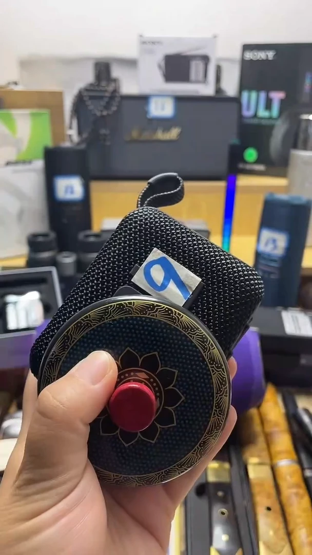 瓷片闪购商品 如图所示