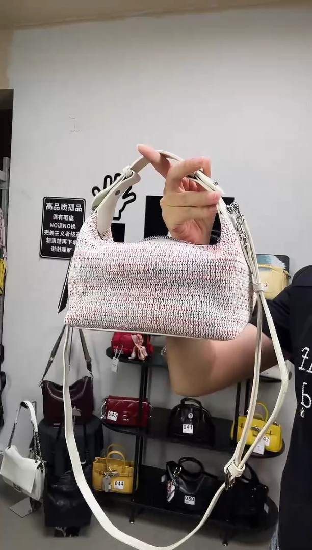 牛皮（革）彩汐轻奢女包编号：120