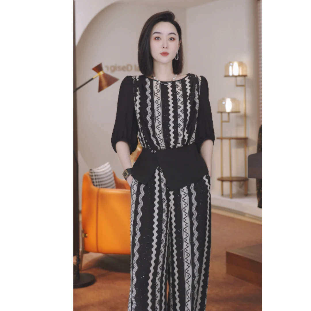 MORELAN2025原创高级缎面收腰花纹上衣+松紧腰休闲裤两件套255092